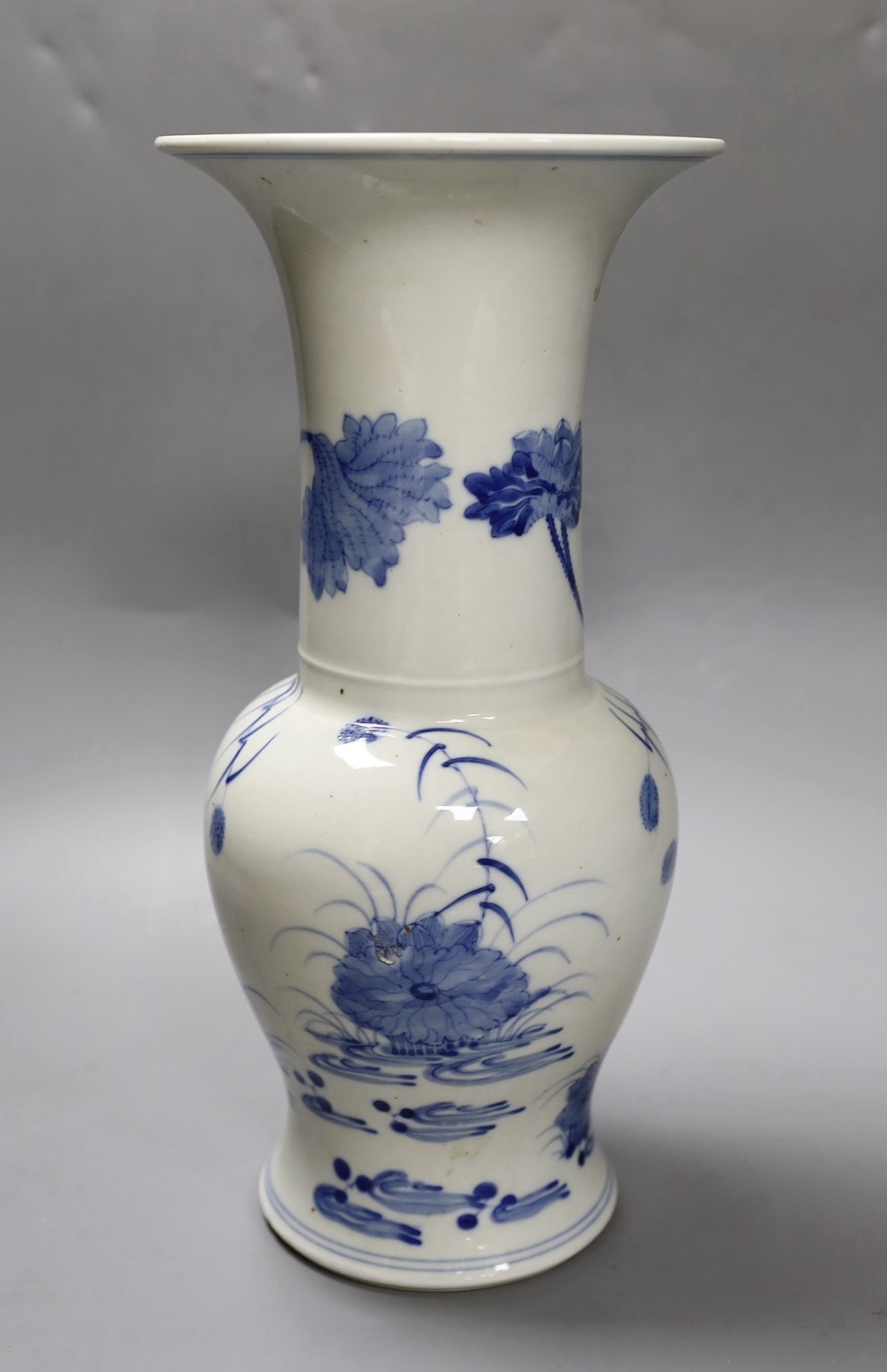 A Chinese blue and white yen yen vase 33cm